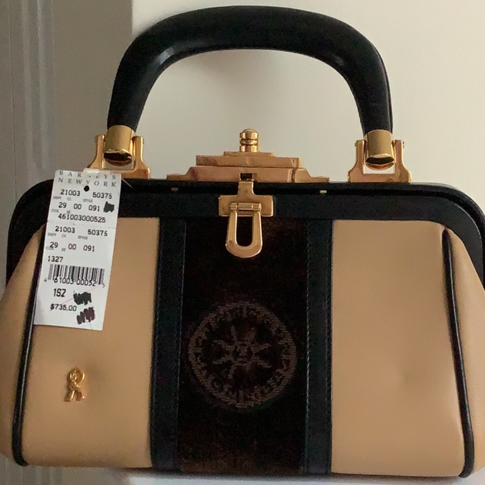 Gorgeous Roberta di Camerino handbag
